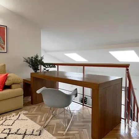 Atuairehome Rozando La Catedral La Vega Con Parking Incluido Apartment Burgos