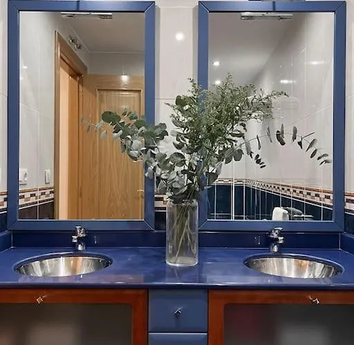 Atuairehome Rozando La Catedral La Vega Con Parking Incluido Burgo